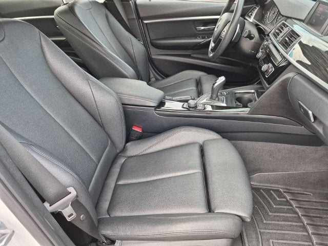 2018 BMW 330i xDrive