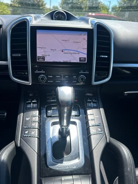 2017 Porsche Cayenne E-Hybrid S Platinum Edition
