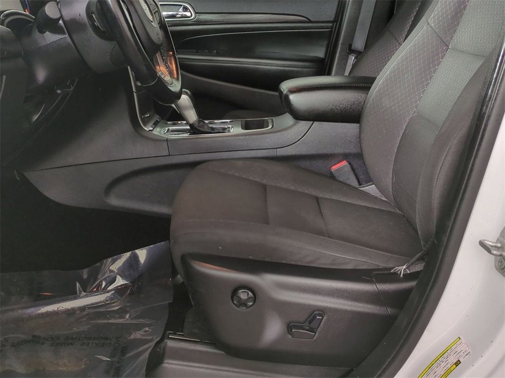 2020 Jeep Grand Cherokee Laredo E