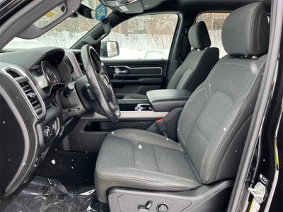 2021 RAM 1500 Big Horn Crew Cab 4x4 5'7" Box