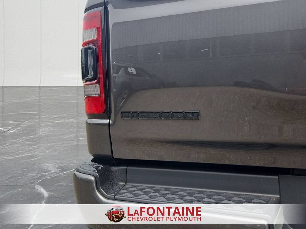 2021 RAM 1500 Big Horn Crew Cab 4x4 5'7" Box