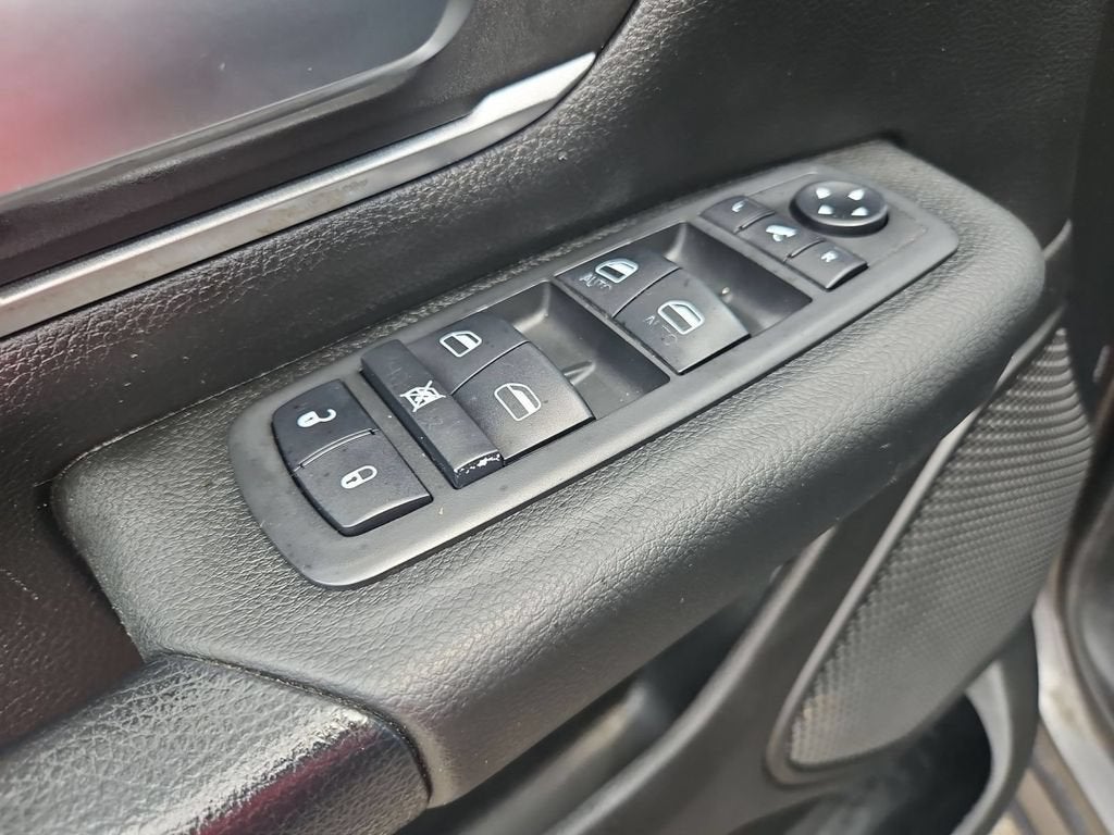 2021 RAM 1500 Big Horn Crew Cab 4x4 5'7" Box