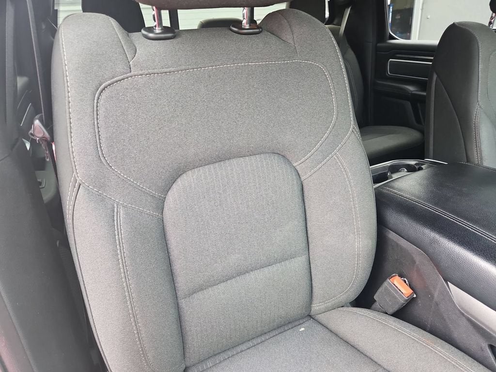 2021 RAM 1500 Big Horn Crew Cab 4x4 5'7" Box