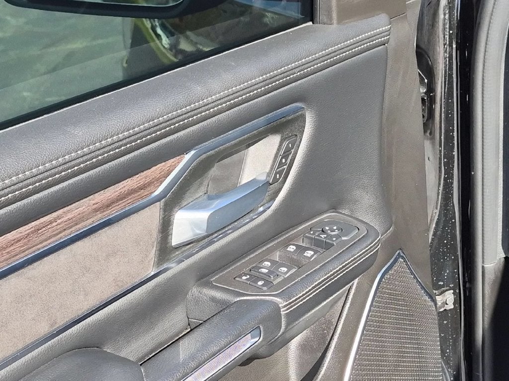 2025 RAM 1500 Laramie Crew Cab 4x4 5'7" Box
