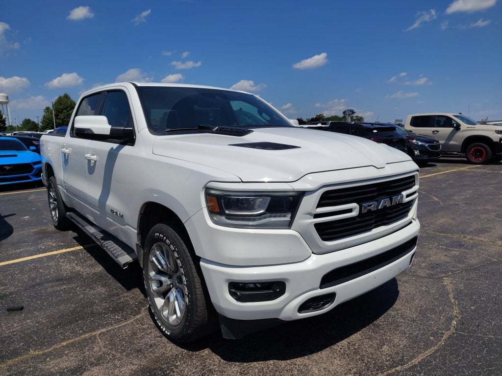 2023 RAM 1500 Laramie Crew Cab 4x4 5'7" Box