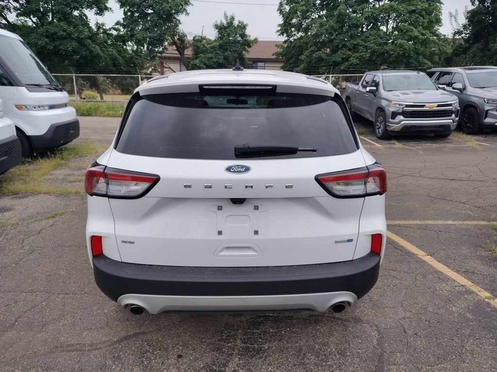 2020 Ford Escape SE