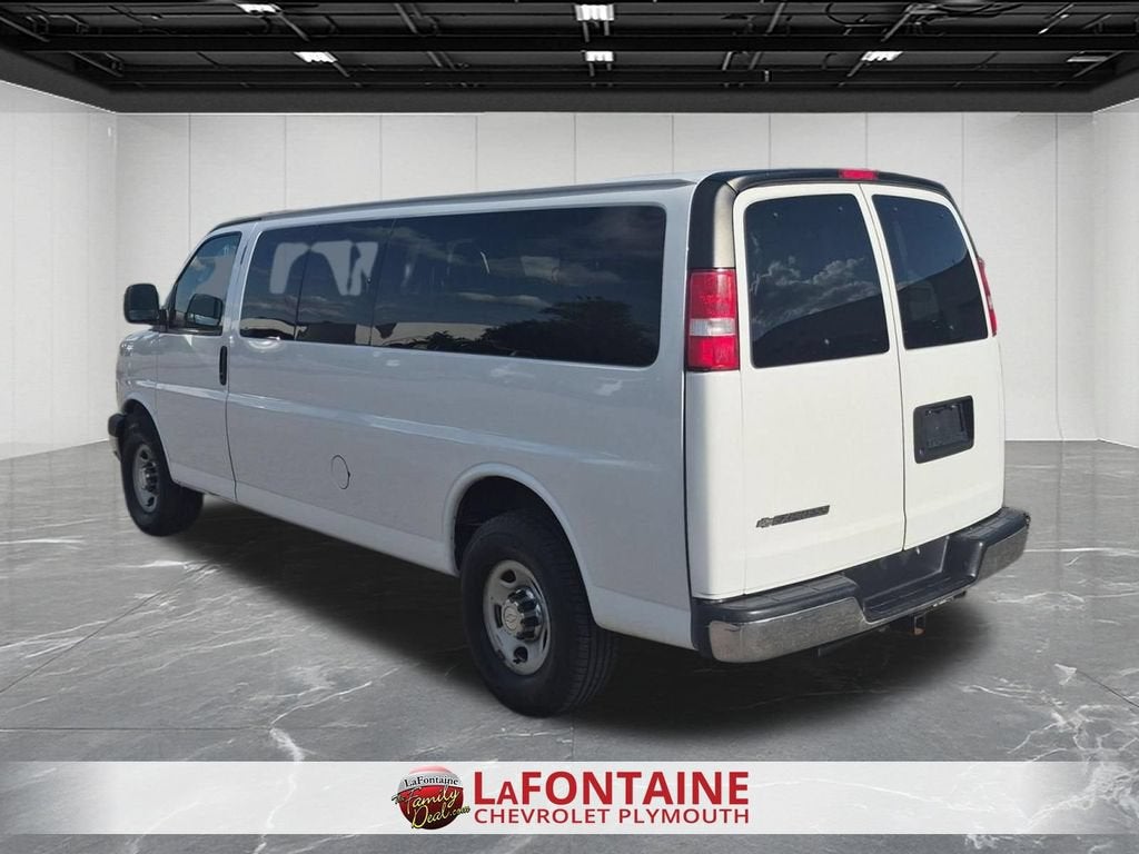 2017 Chevrolet Express Passenger 3500 LT