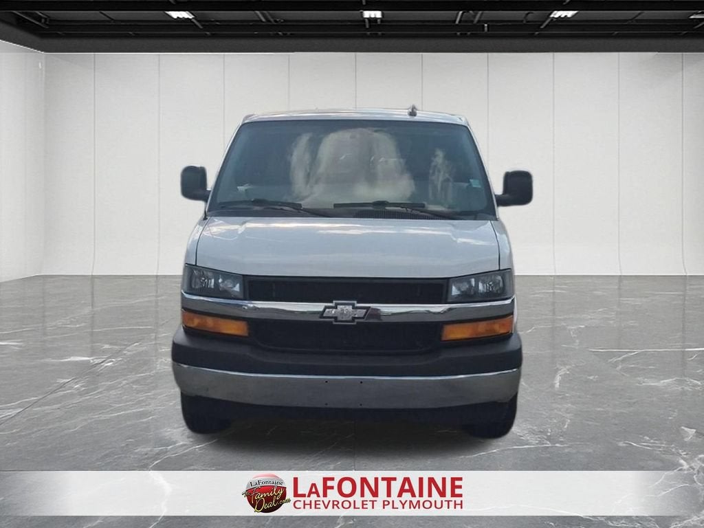 2017 Chevrolet Express Passenger 3500 LT