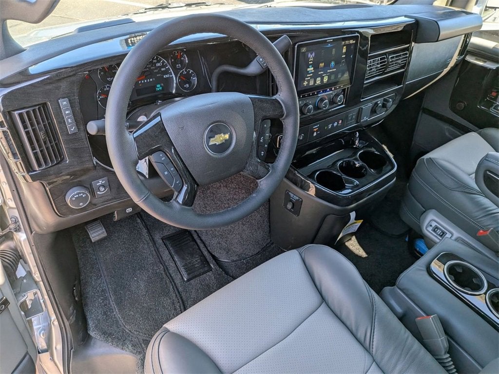 2025 Chevrolet Express Cargo 2500 WT