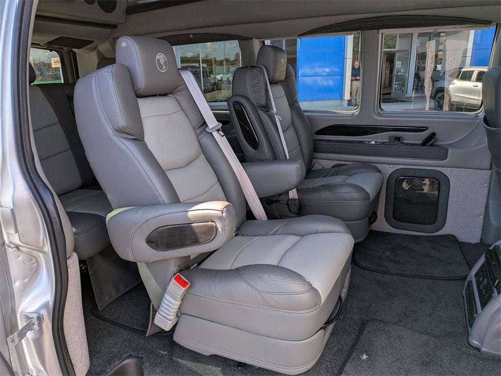 2025 Chevrolet Express Cargo 2500 WT