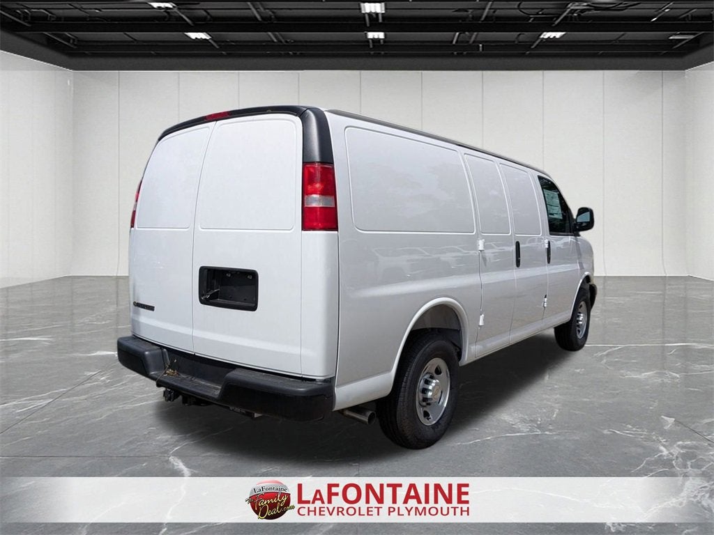 2025 Chevrolet Express Cargo 2500 WT