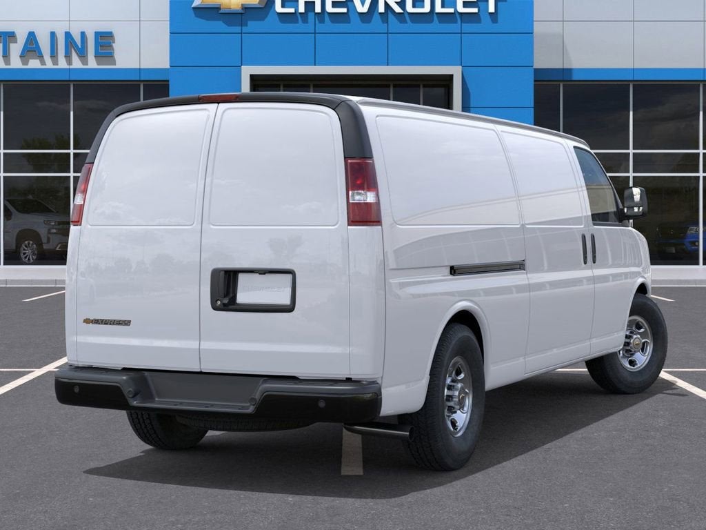 2025 Chevrolet Express Cargo WT