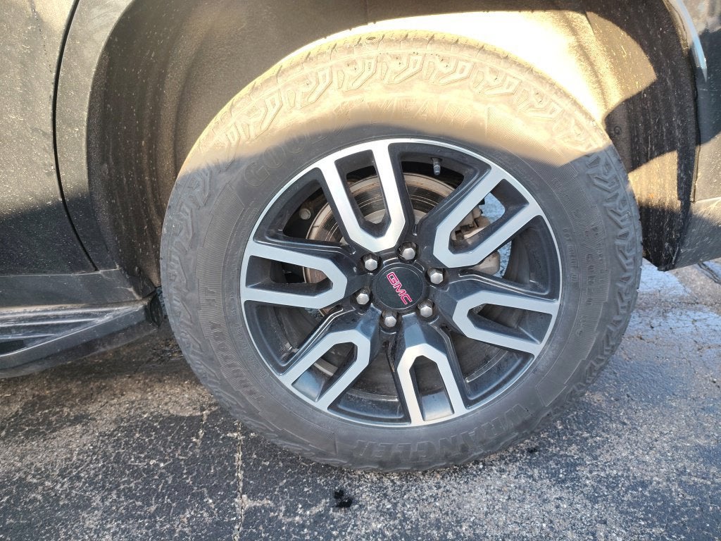 2024 GMC Yukon AT4