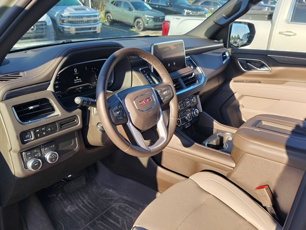 2023 GMC Yukon XL SLT