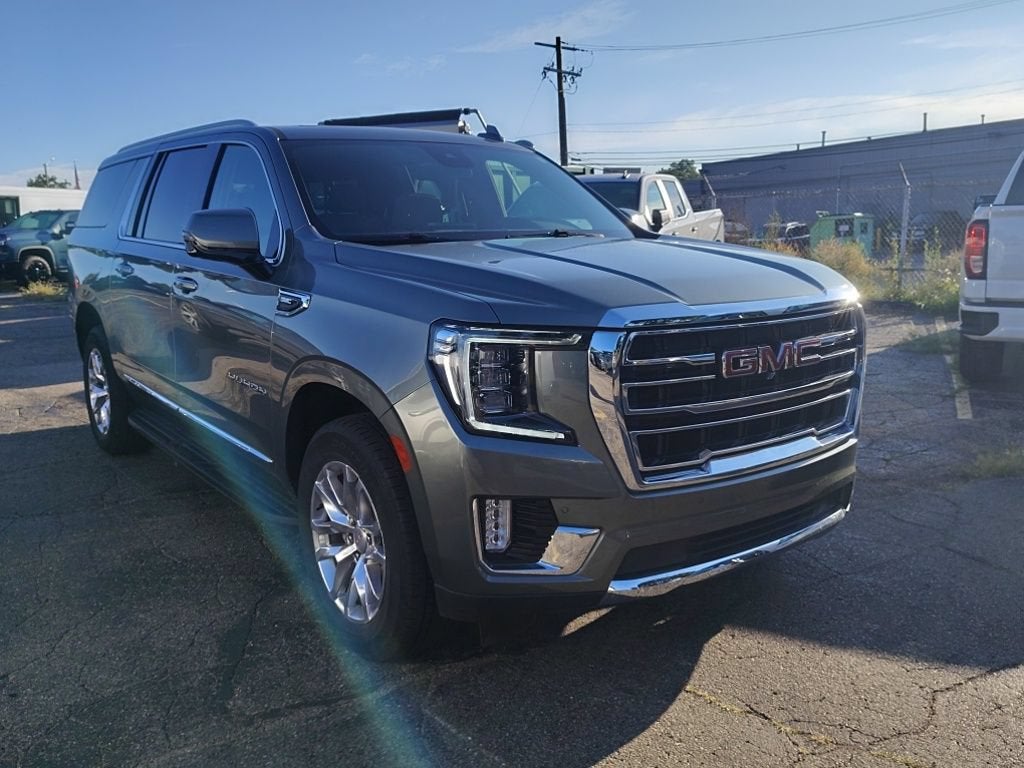 2023 GMC Yukon XL SLT