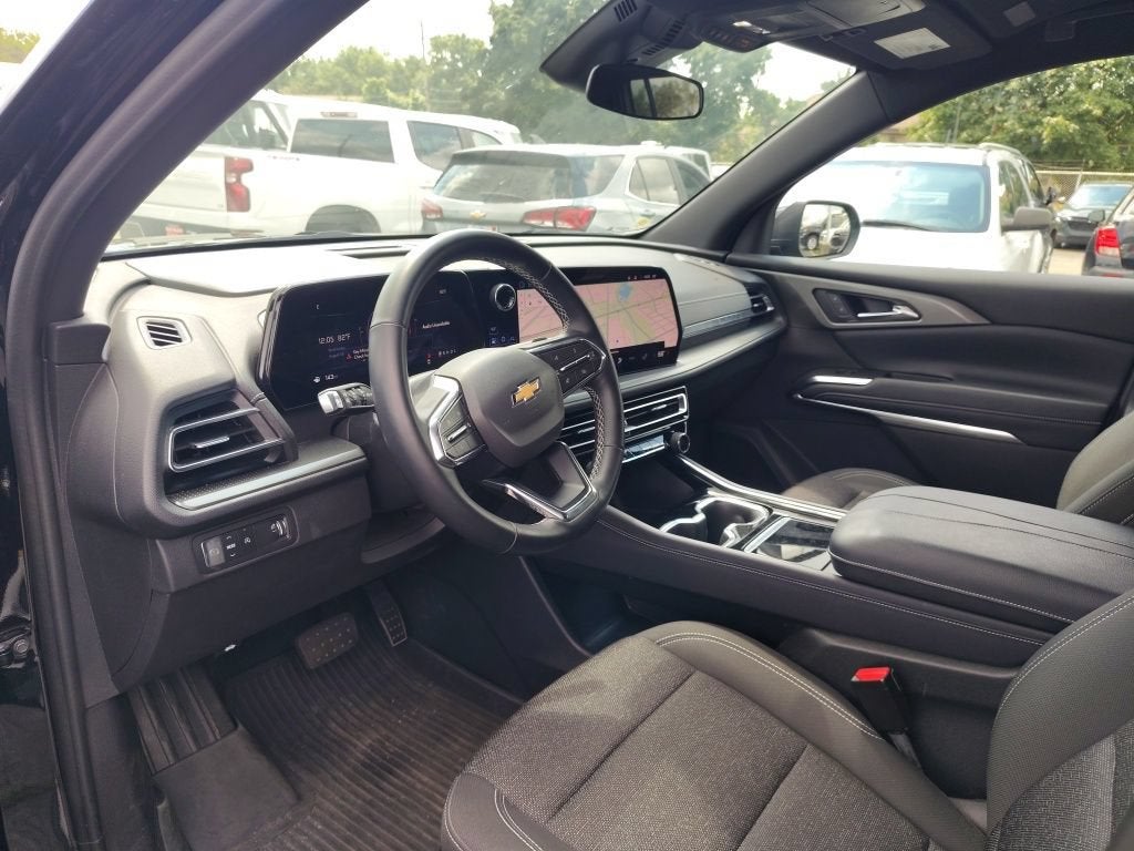 2024 Chevrolet Traverse LS