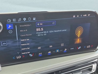 2024 Chevrolet Traverse LS