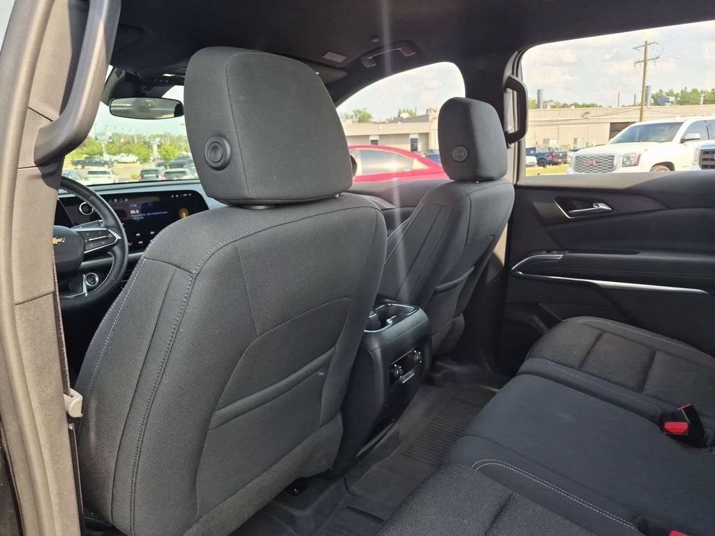 2024 Chevrolet Traverse LS