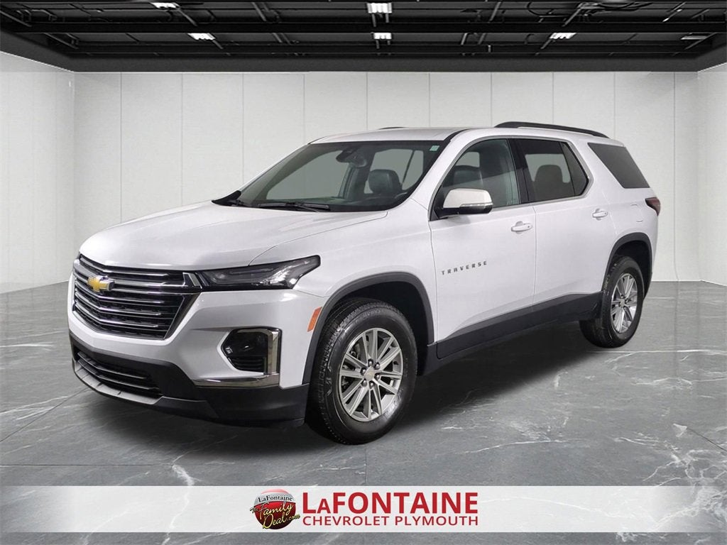 2023 Chevrolet Traverse LT Leather
