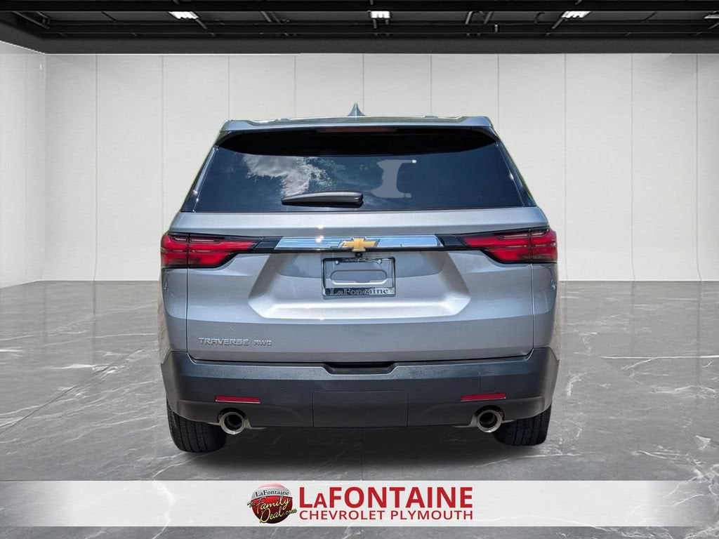 2023 Chevrolet Traverse LS