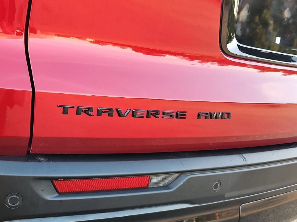 2024 Chevrolet Traverse LT