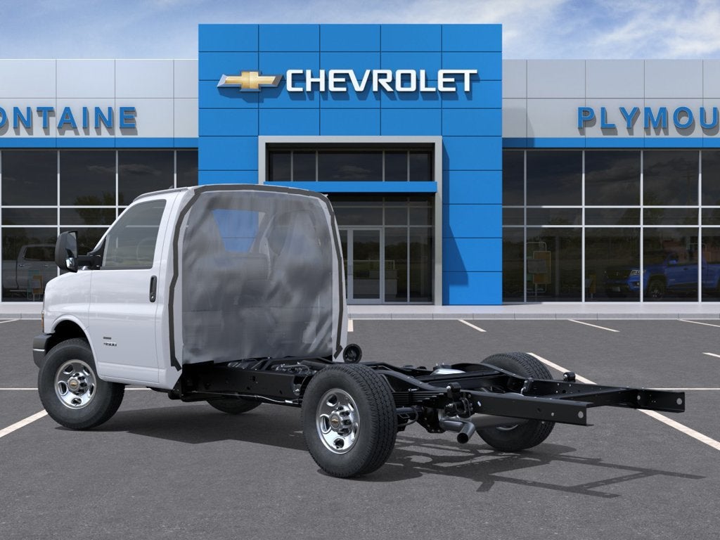 2026 Chevrolet Express Cutaway 3500 1WT