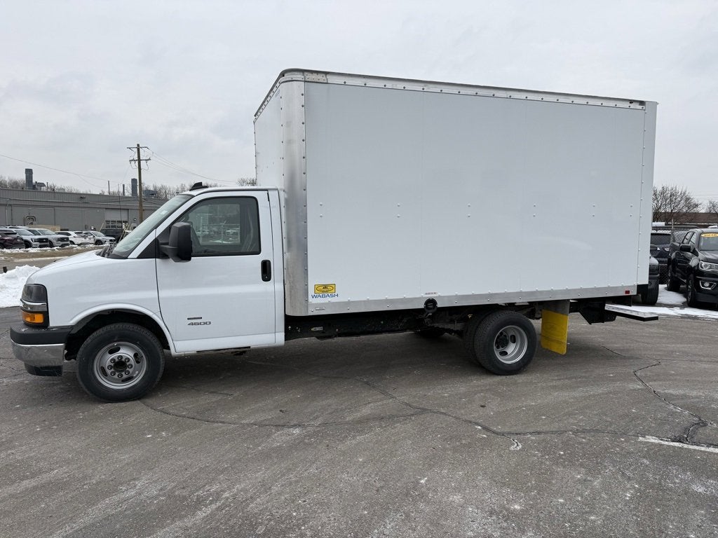 2024 Chevrolet Express Cutaway 4500 2WT