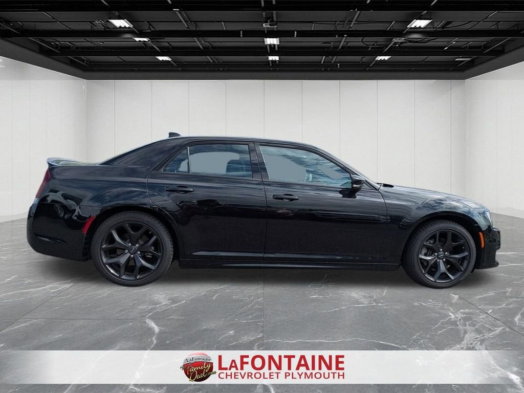 2022 Chrysler 300 S