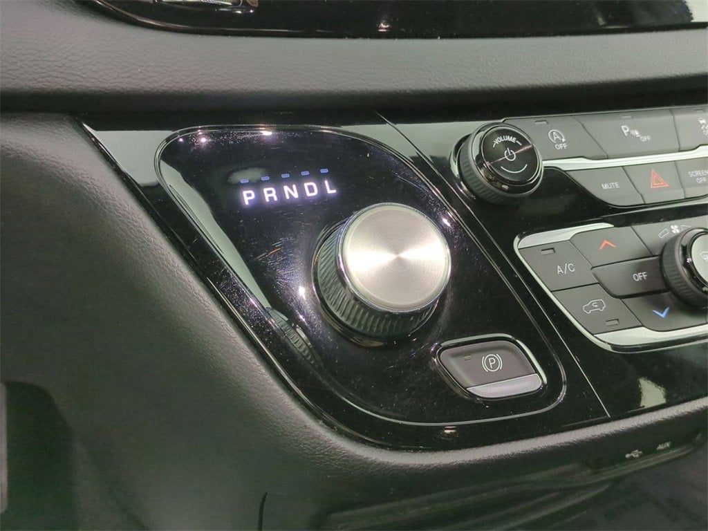 2020 Chrysler Pacifica Touring