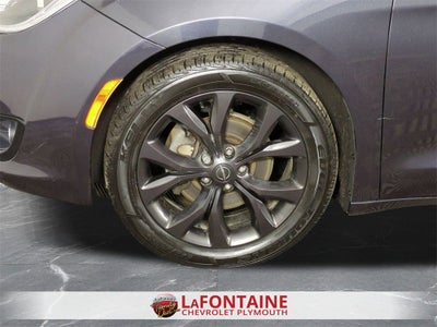 2020 Chrysler Pacifica Touring