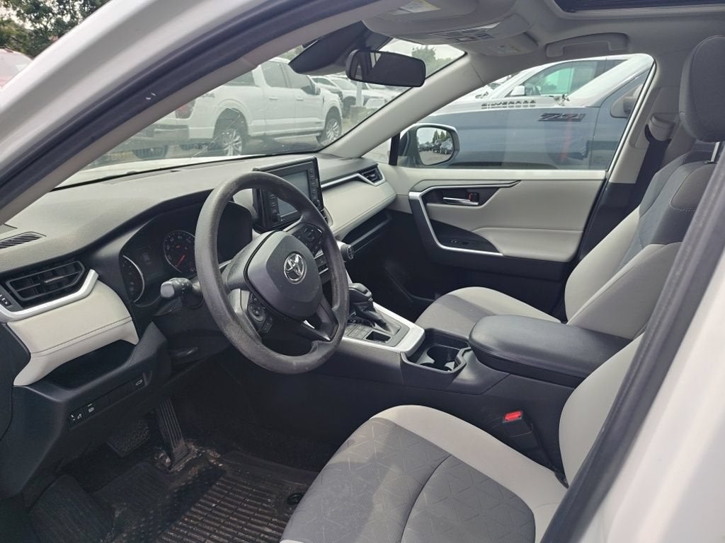 2020 Toyota RAV4 XLE
