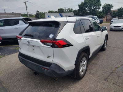 2020 Toyota RAV4 XLE