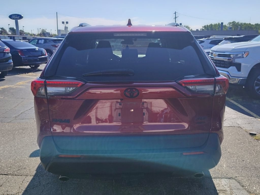 2022 Toyota RAV4 XLE