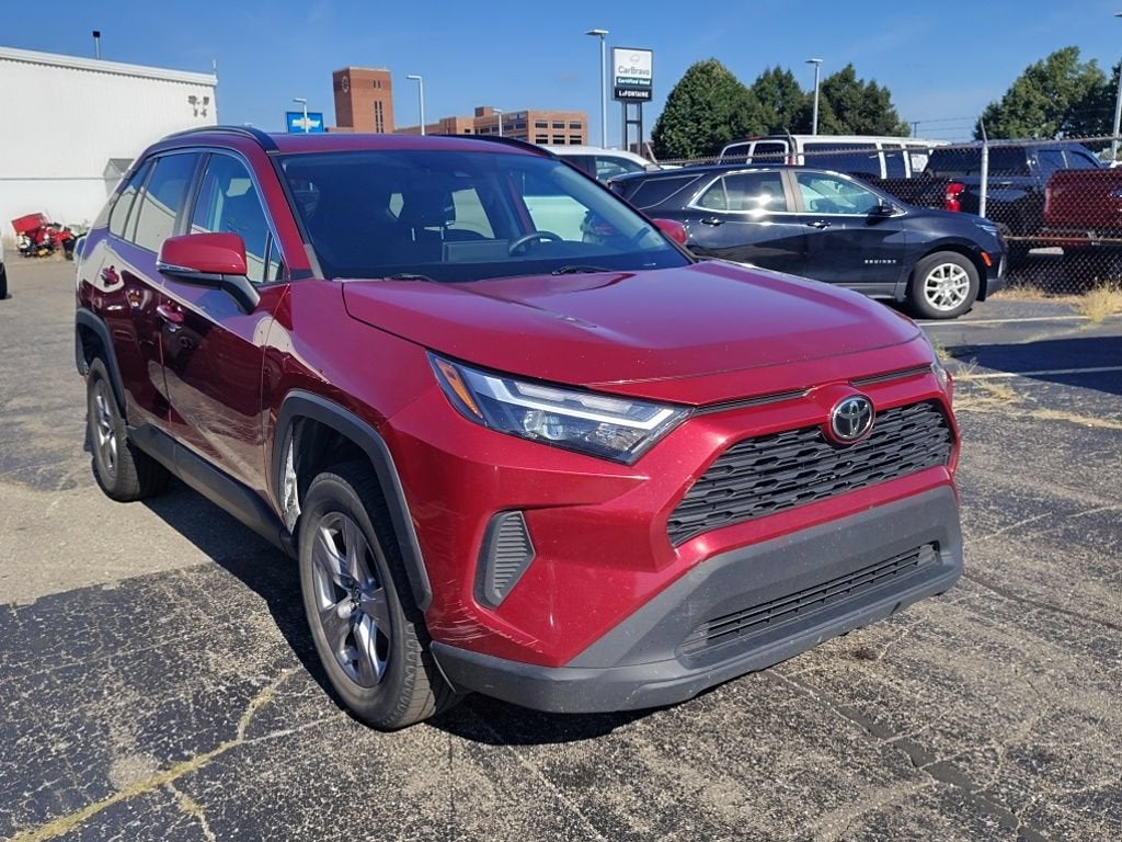 2022 Toyota RAV4 XLE