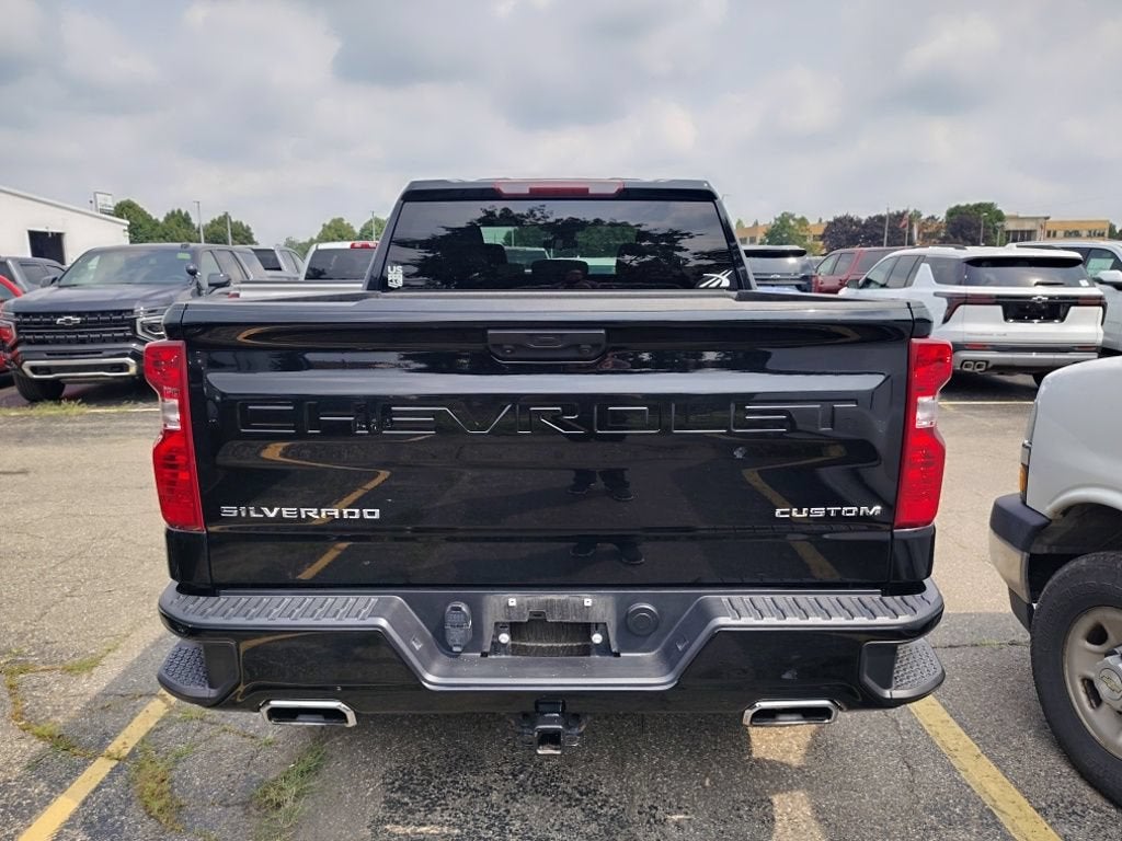 2024 Chevrolet Silverado 1500 Custom Trail Boss