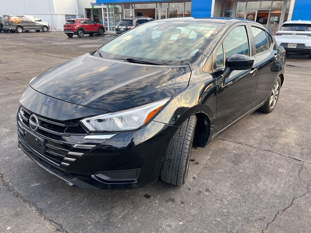 2023 Nissan Versa Sedan SV