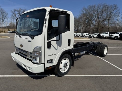 2024 Chevrolet Low Cab Forward 4500 Base