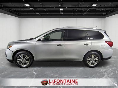 2018 Nissan Pathfinder SV
