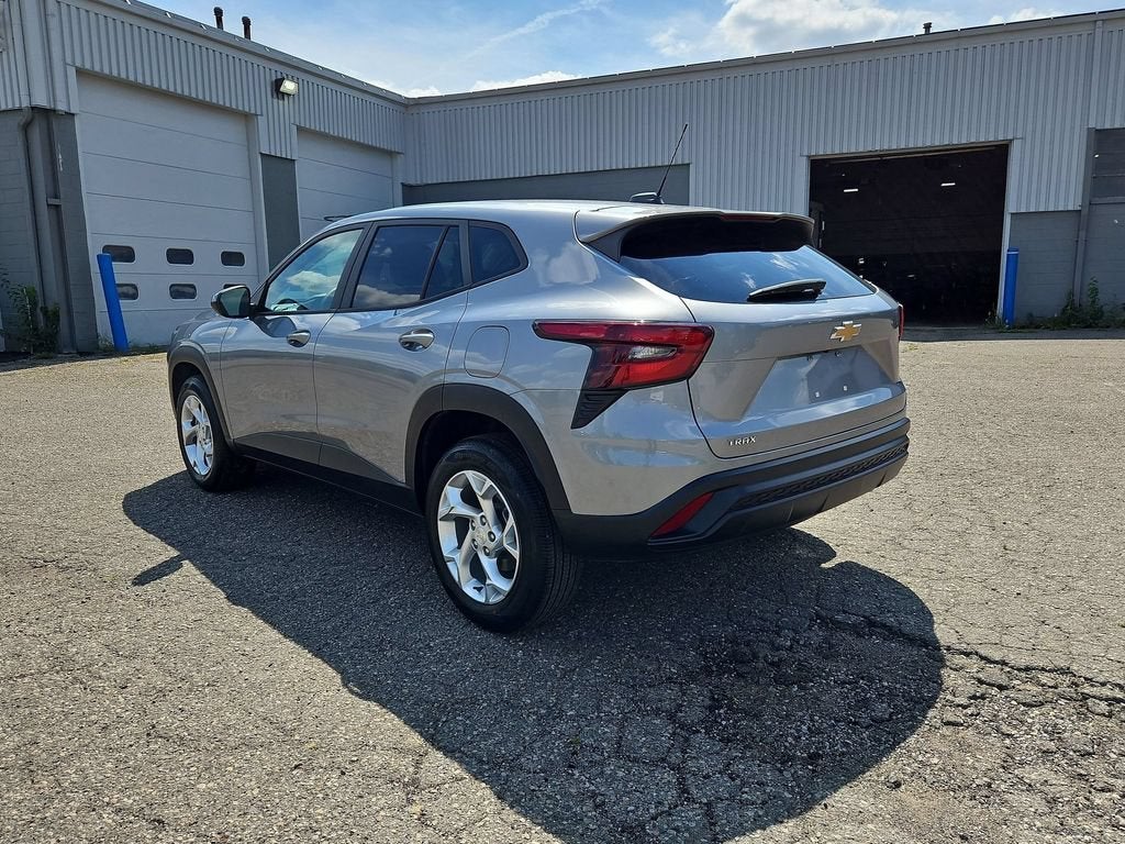 2024 Chevrolet Trax LS