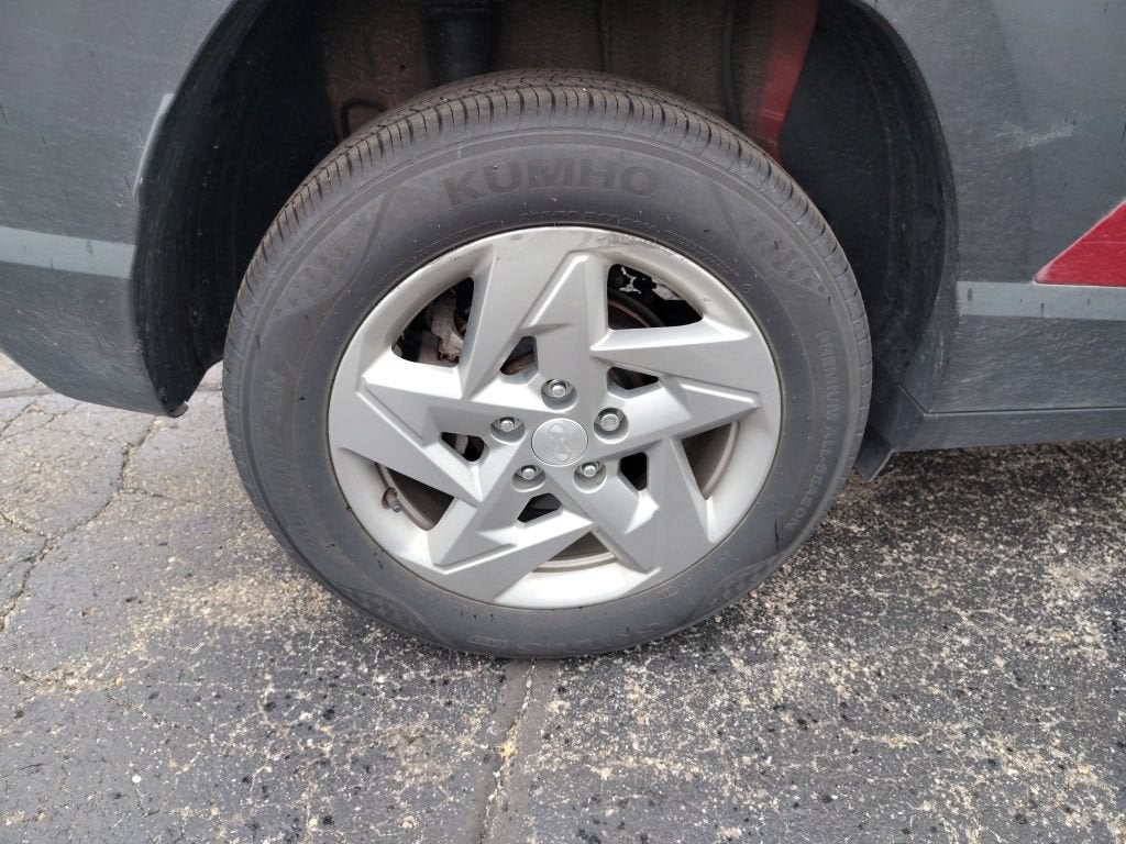 2024 Hyundai KONA Base